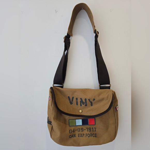 Red Canoe Handbags - VIMY RED CANOE Canvas Messenger Bag Brown Shoulder Ajustable Strap 16x14